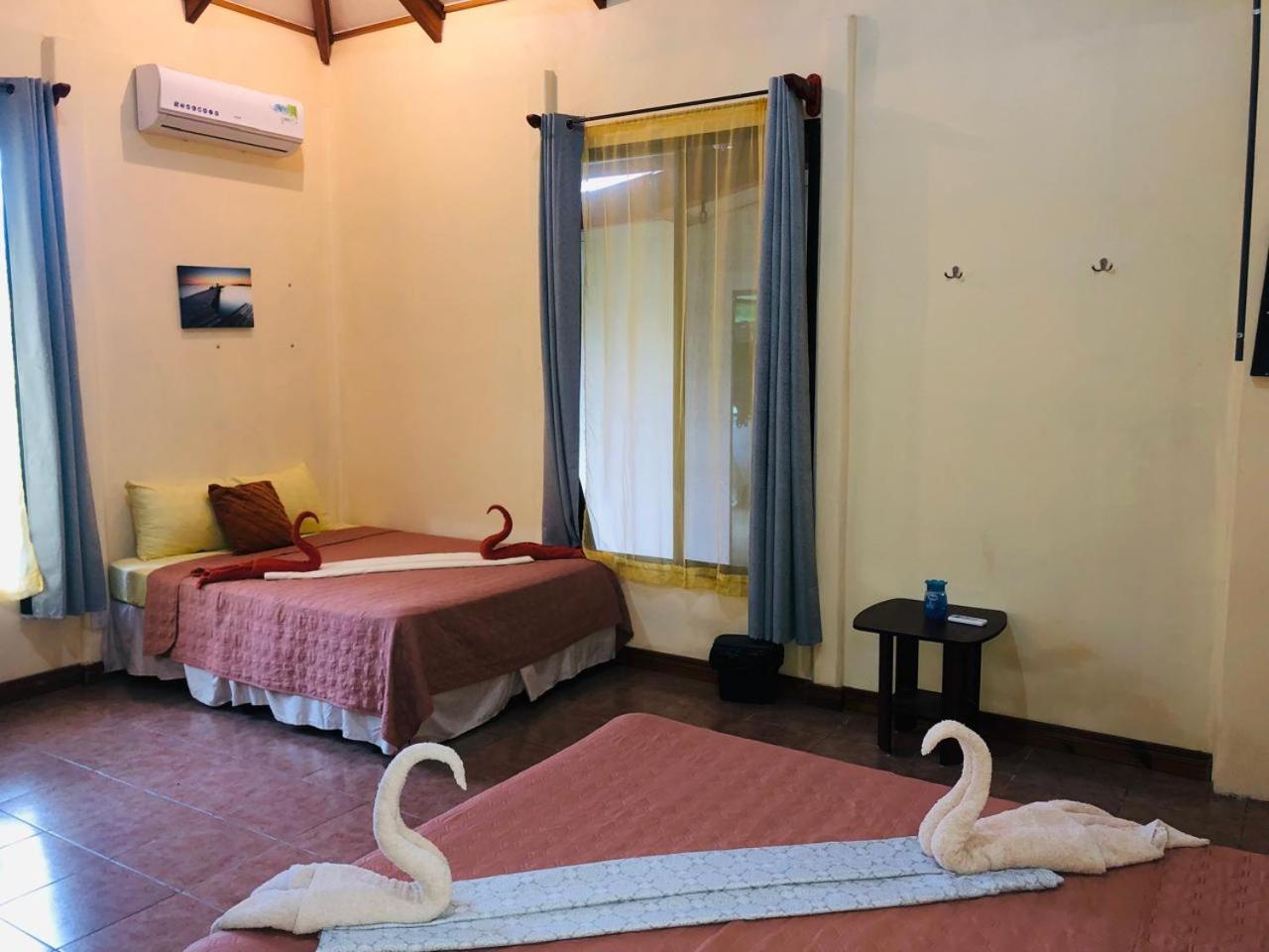 Hotel Cocodrilo Sierpe Kültér fotó