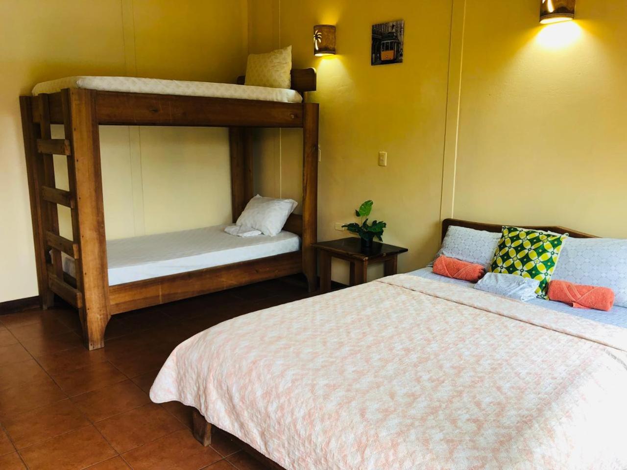 Hotel Cocodrilo Sierpe Kültér fotó